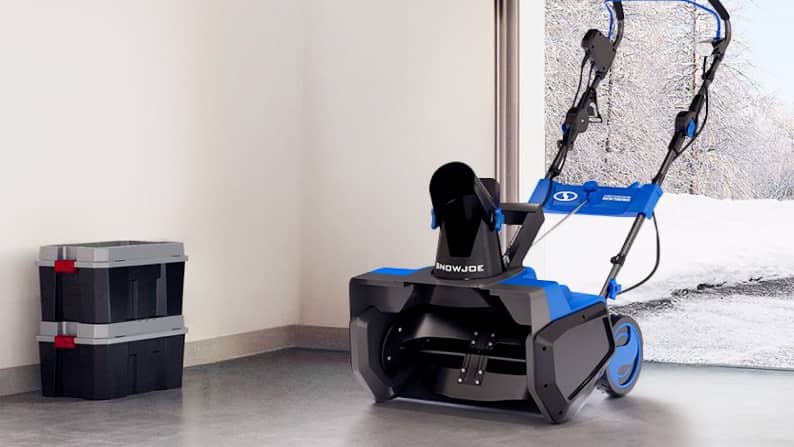 Snow-removal-tool-right